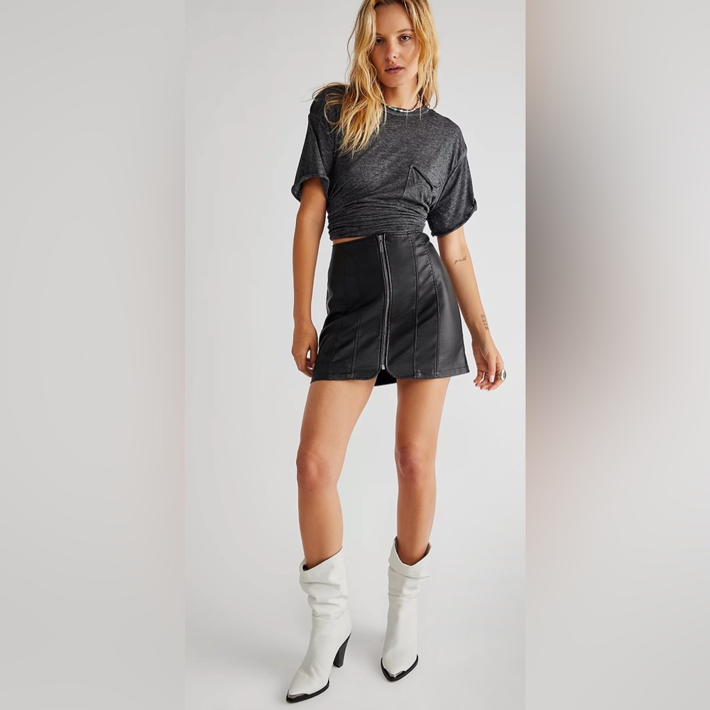 Free People| ‘Layla’ Vegan Leather Mini Skirt